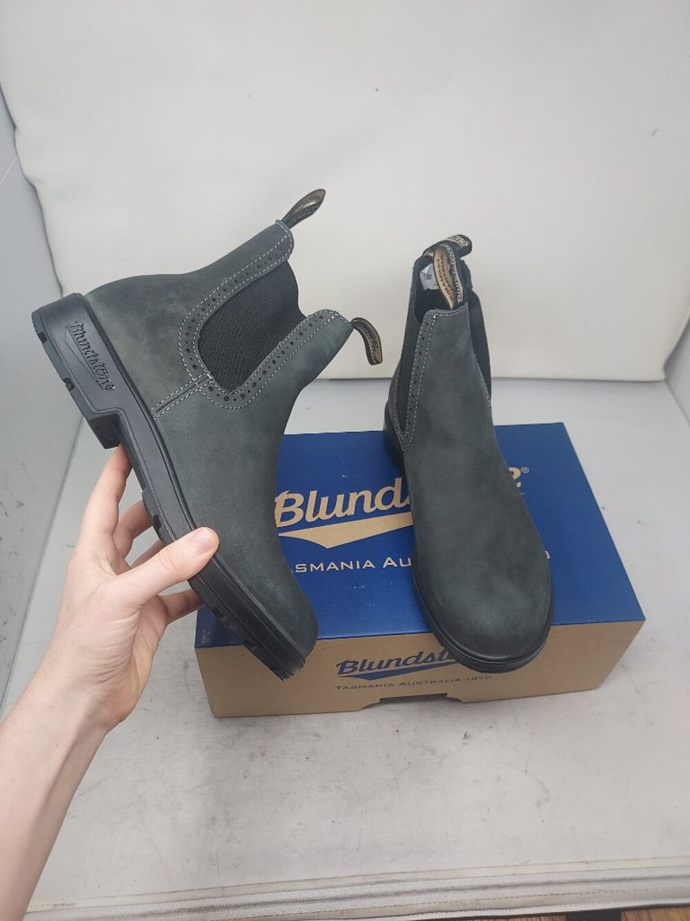 Blundstone WOMENS Chelsea Rustic Black Tall Boot